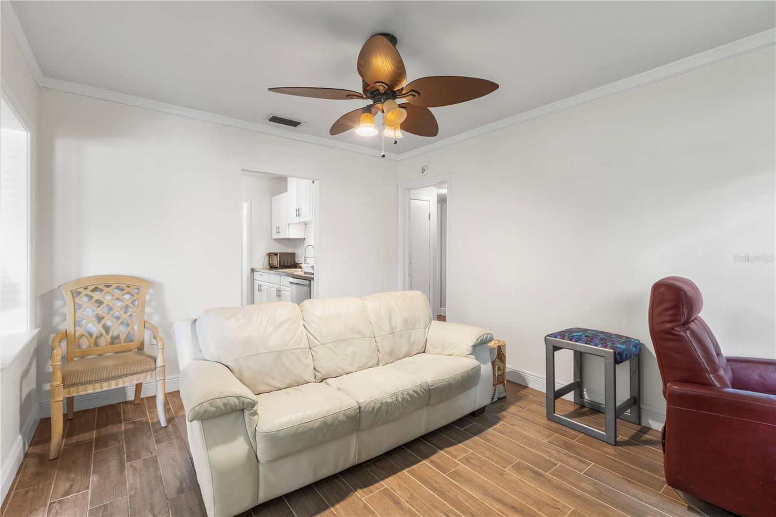 Image 7 of 40 For 4905 Bartlett Drive