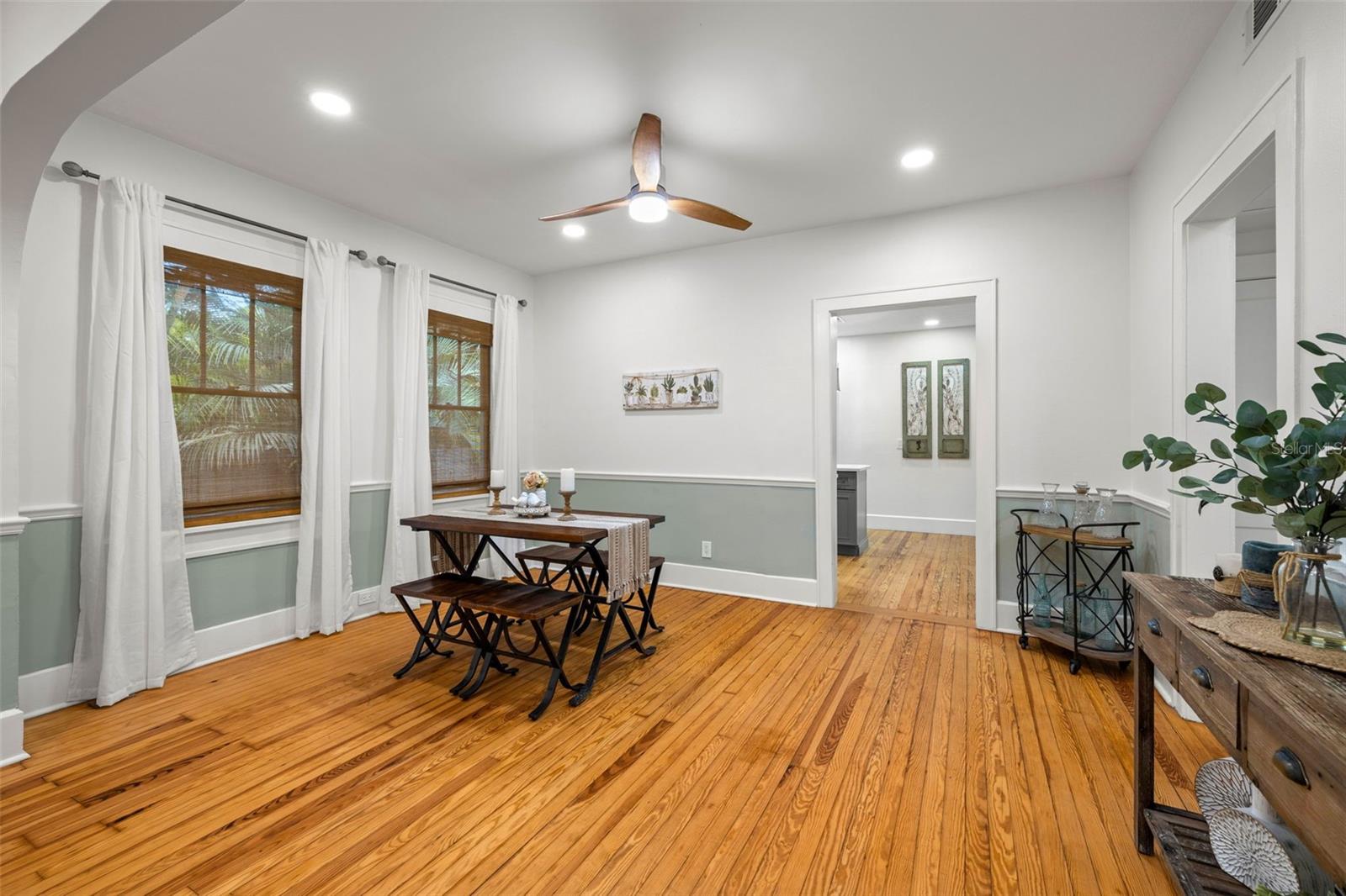 Image 19 of 53 For 1016 24th Avenue N