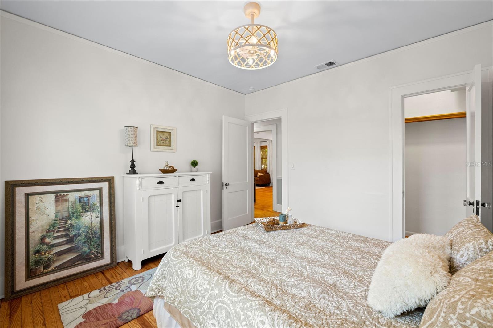 Image 34 of 53 For 1016 24th Avenue N