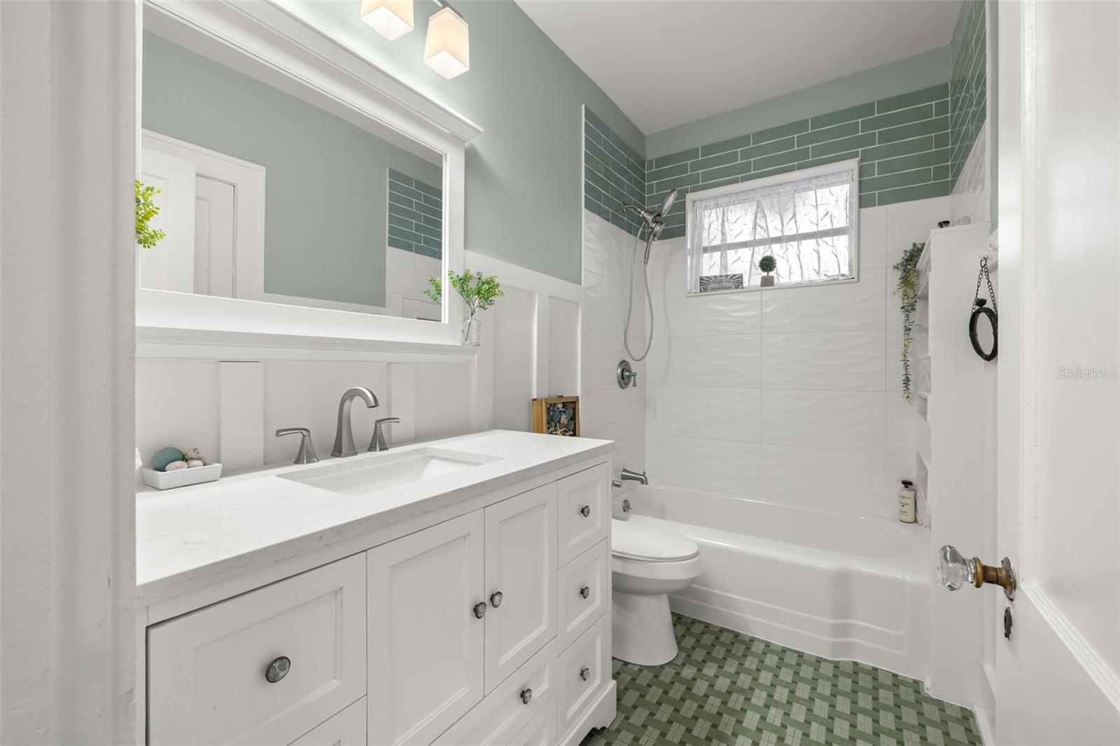 Image 39 of 53 For 1016 24th Avenue N