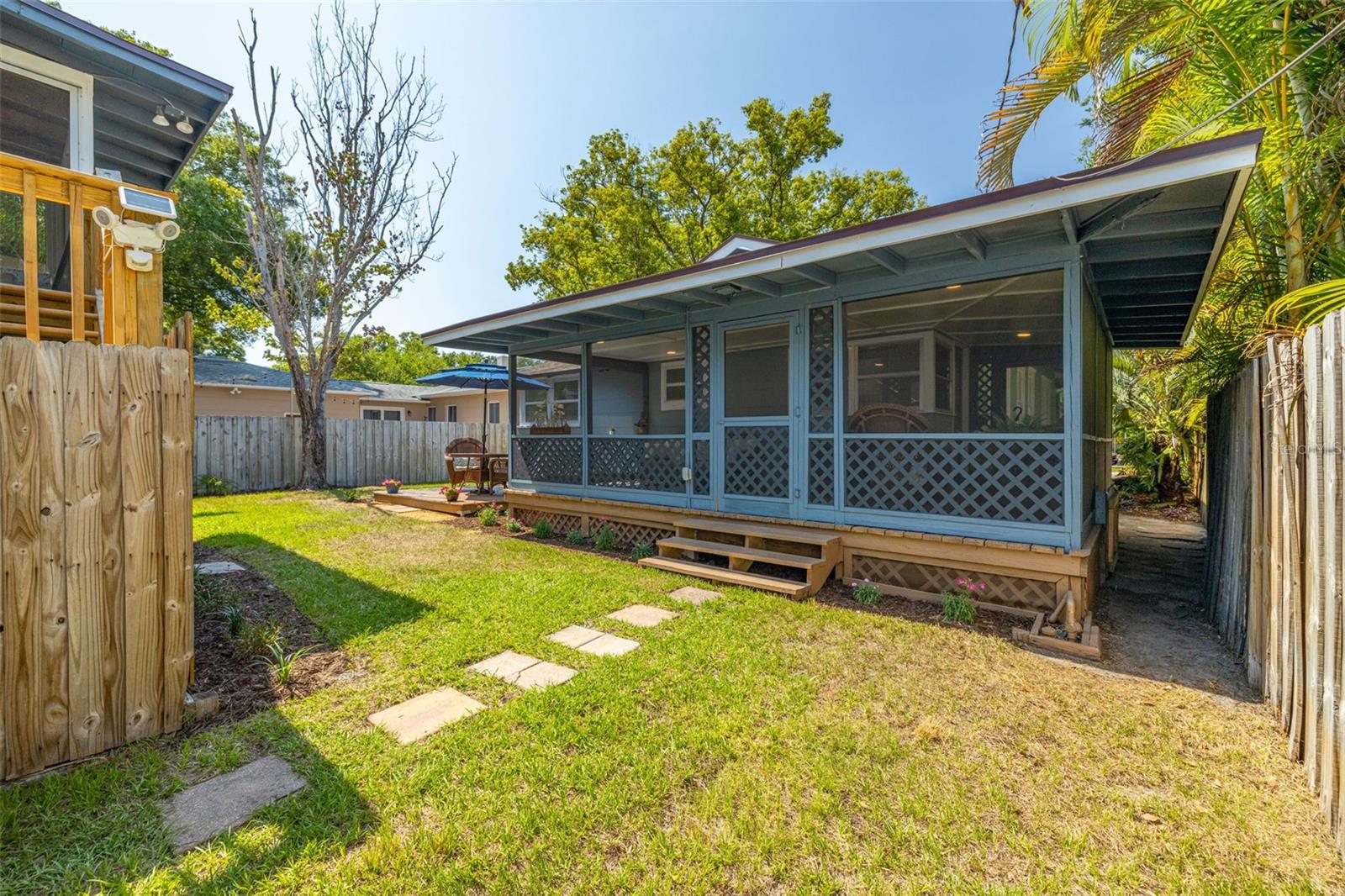 Image 51 of 53 For 1016 24th Avenue N