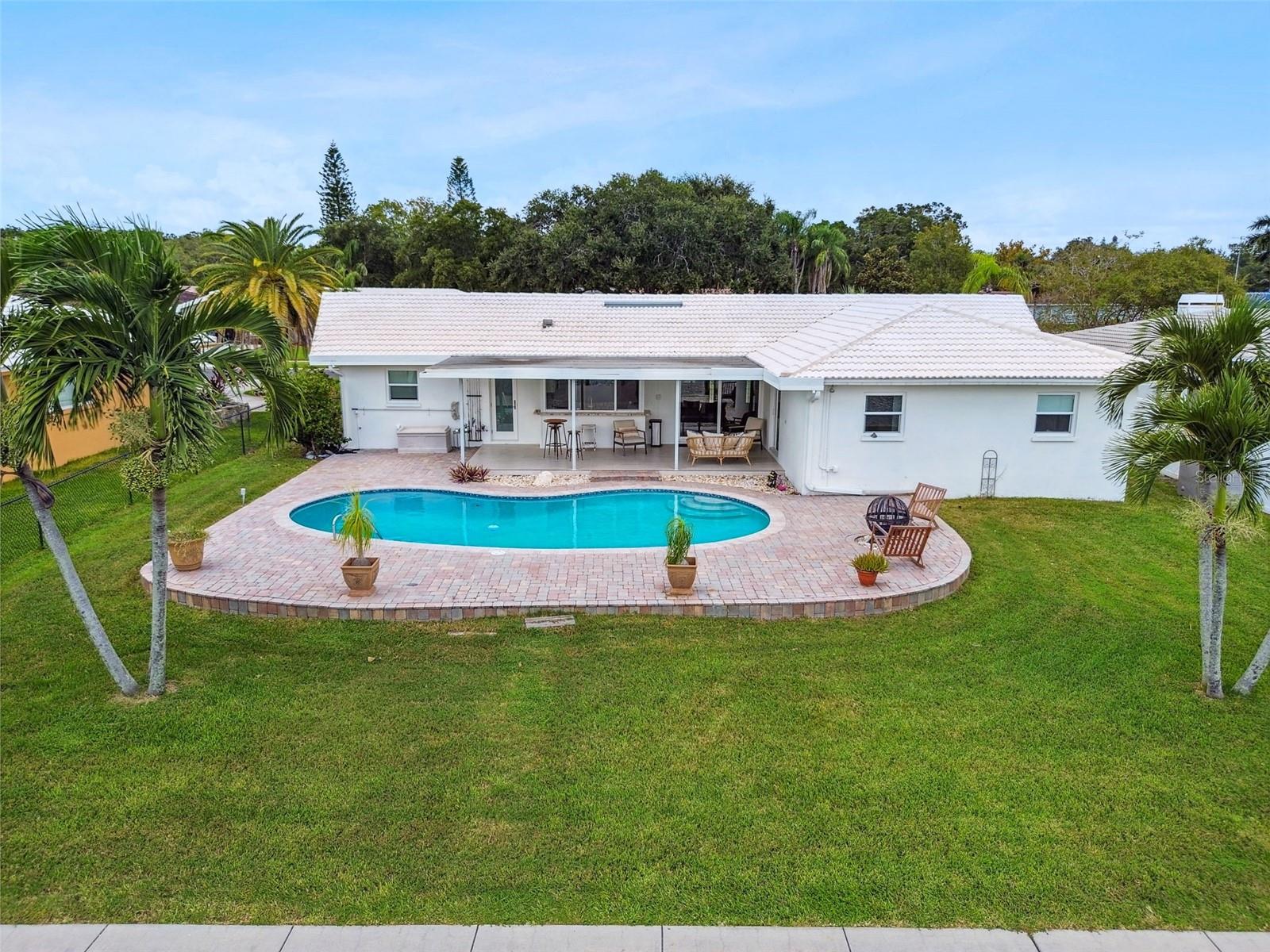 Image 19 of 42 For 2191 Waterside Drive