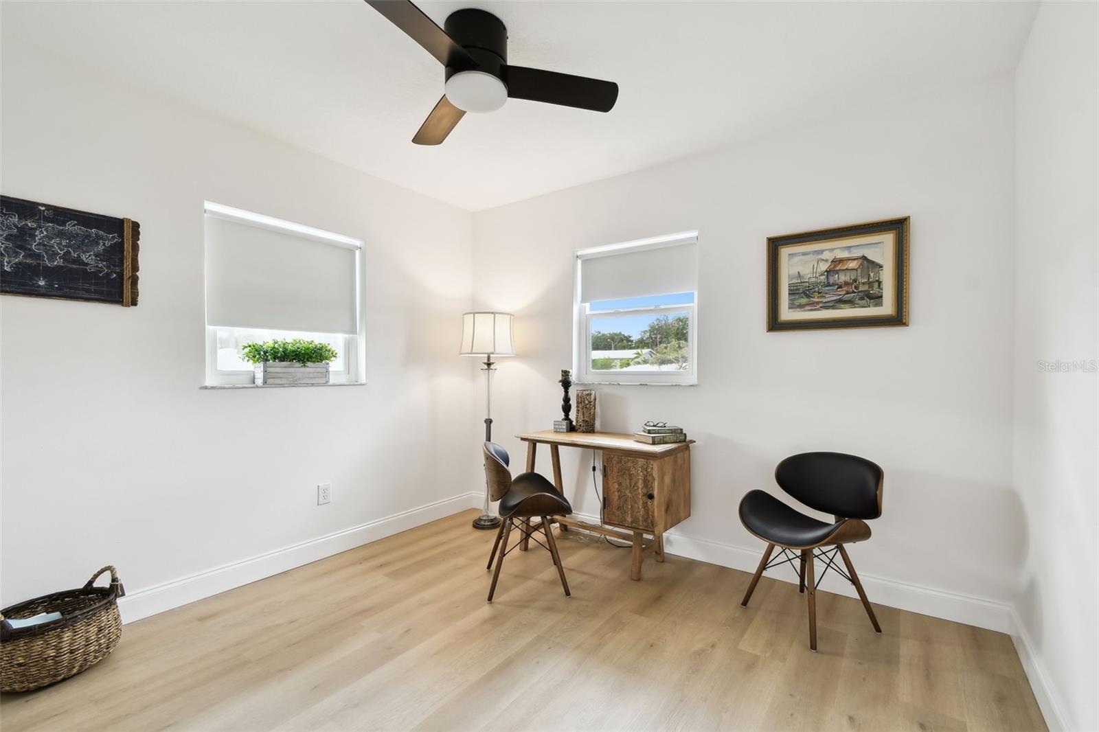 Image 36 of 42 For 2191 Waterside Drive
