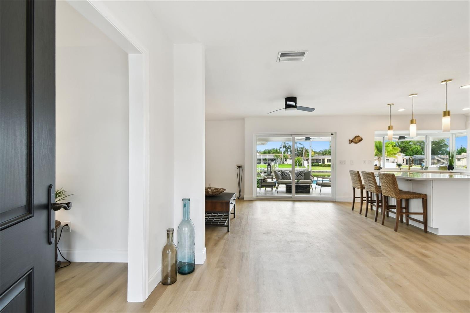 Image 6 of 42 For 2191 Waterside Drive