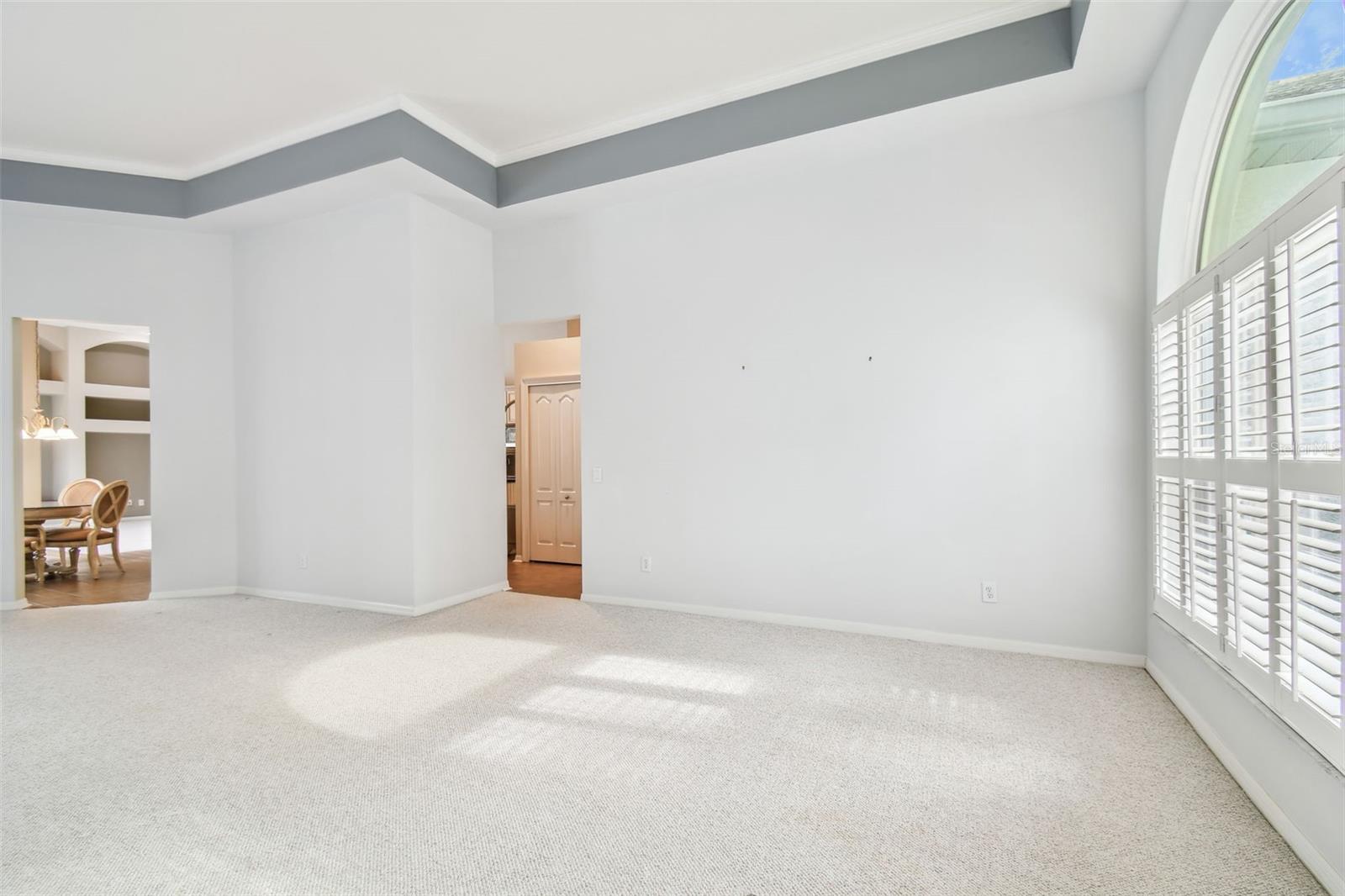 Listing photo id 9 for 15209 Hammock Chase Court