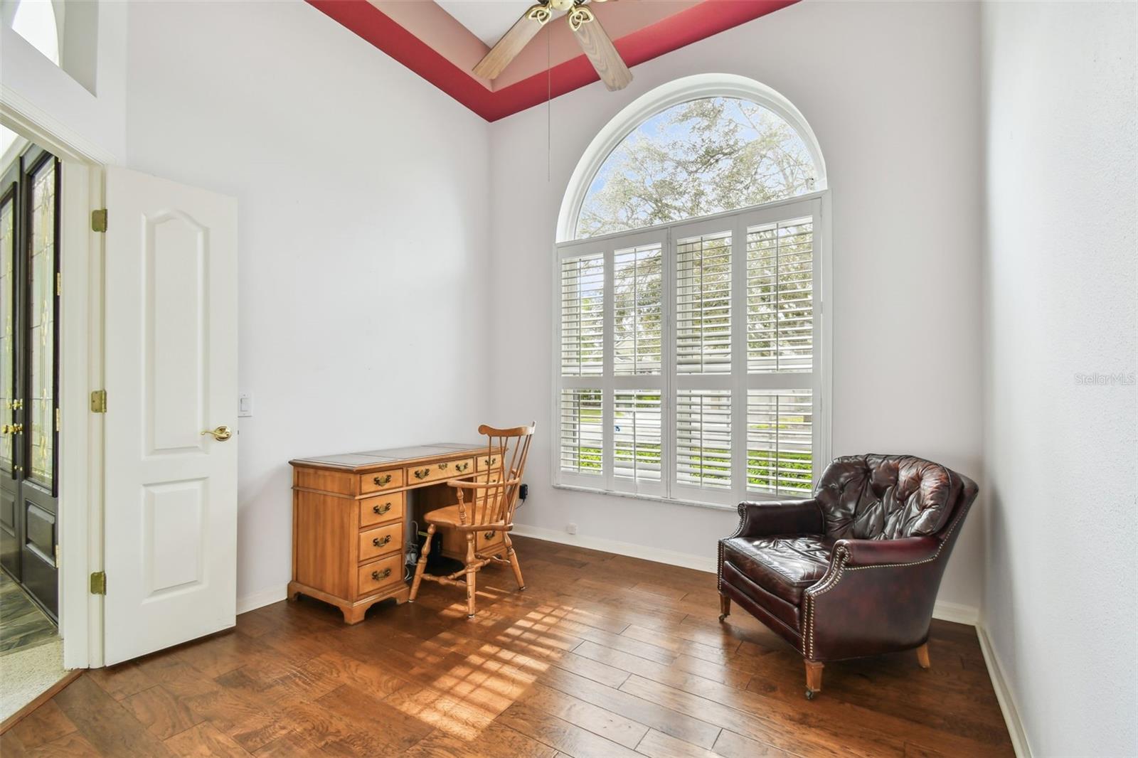 Listing photo id 14 for 15209 Hammock Chase Court