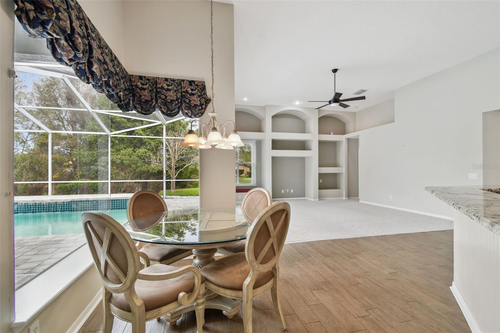 Listing photo id 23 for 15209 Hammock Chase Court