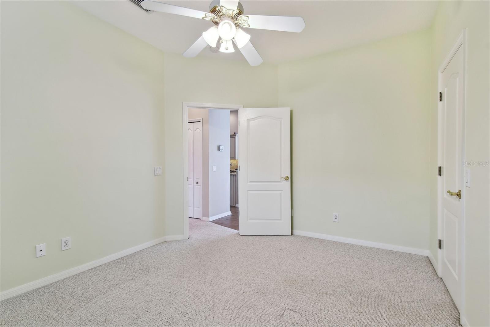 Listing photo id 42 for 15209 Hammock Chase Court