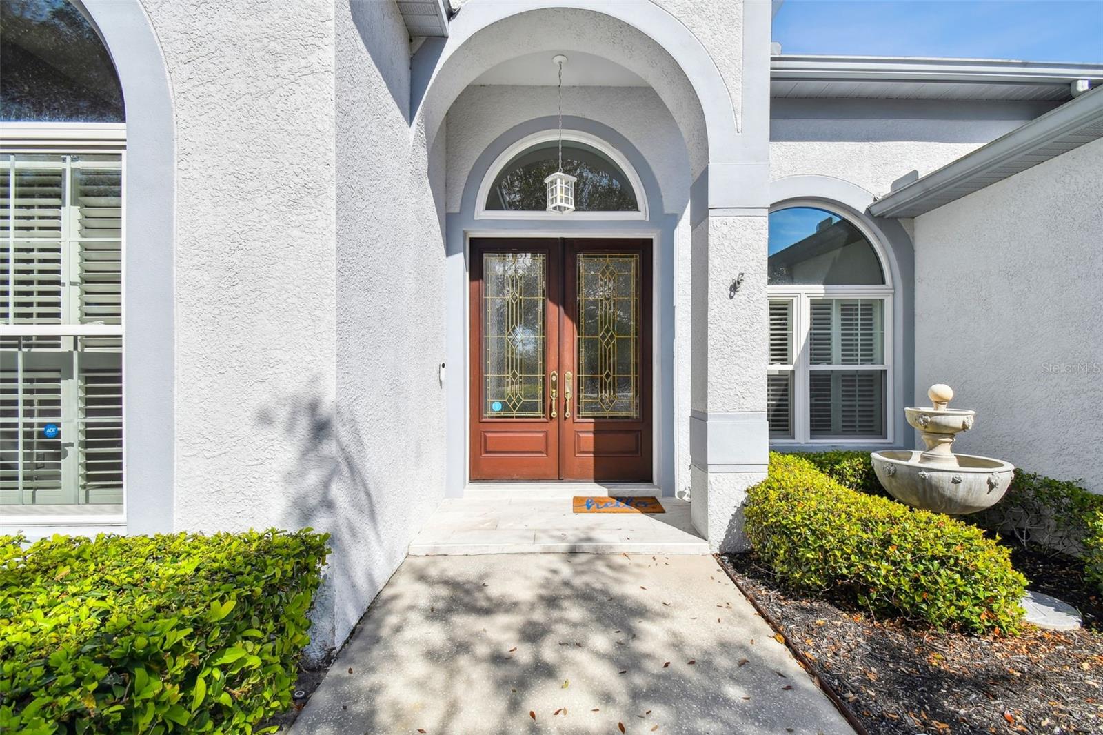 Listing photo id 3 for 15209 Hammock Chase Court