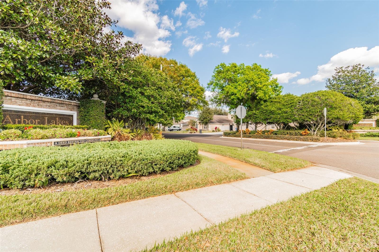 Listing photo id 74 for 15209 Hammock Chase Court
