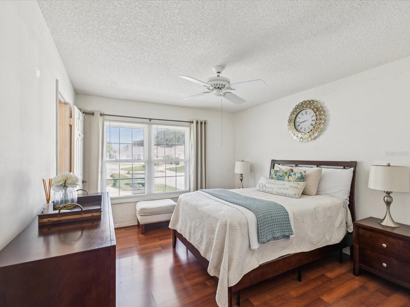 Listing photo id 9 for 4220 Revere Circle