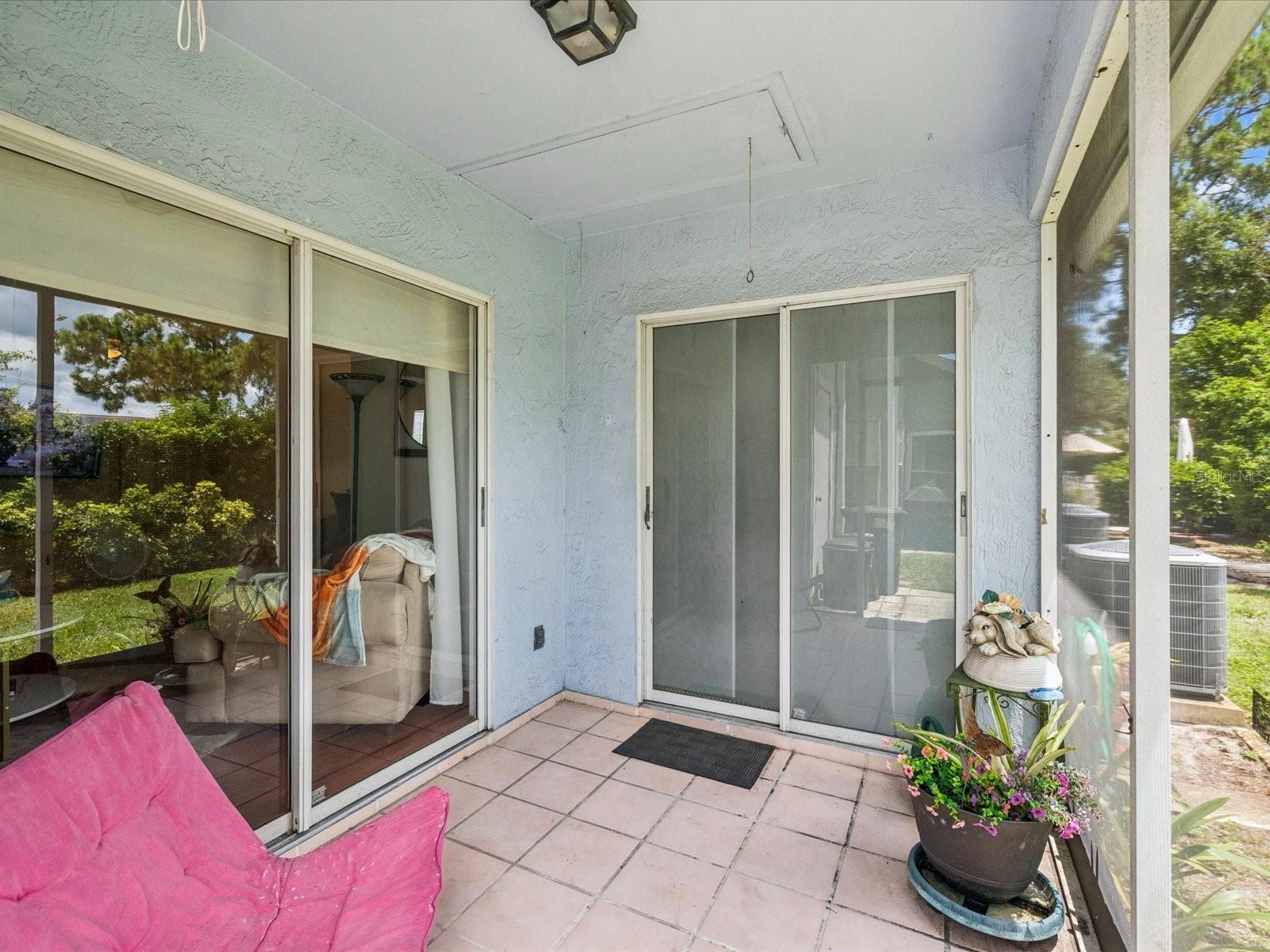 Listing photo id 18 for 4220 Revere Circle