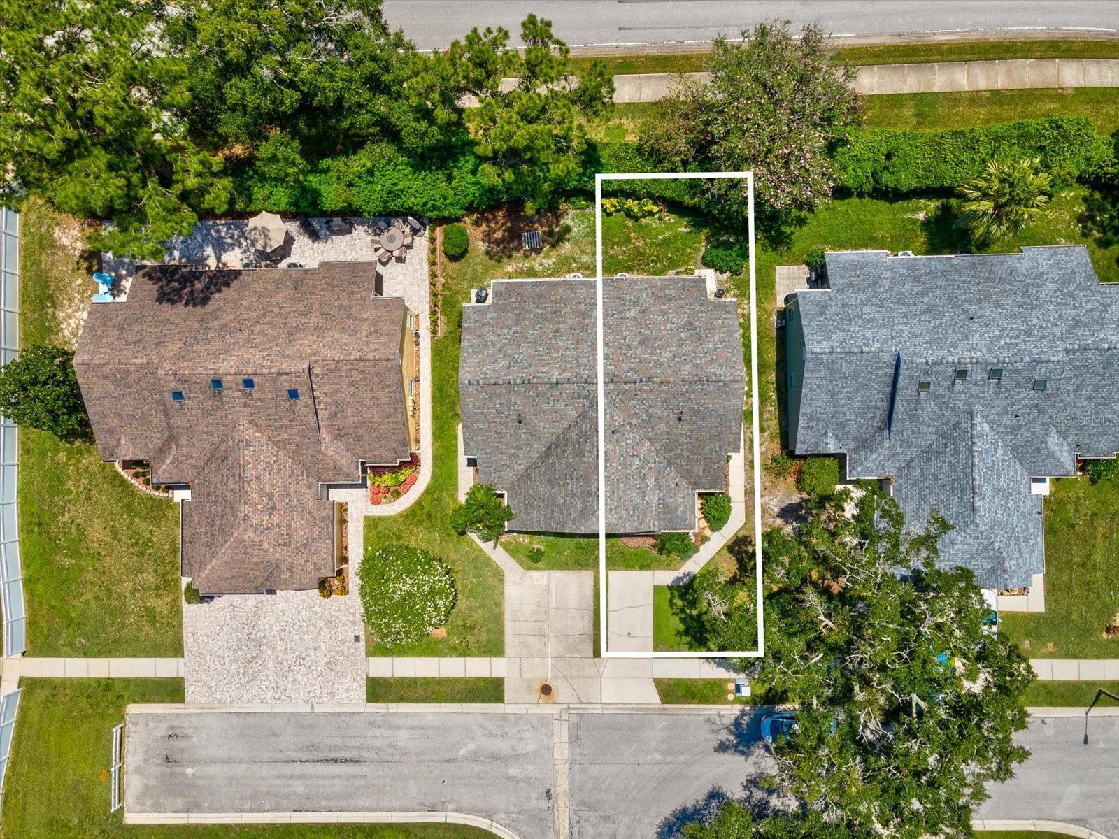 Listing photo id 32 for 4220 Revere Circle