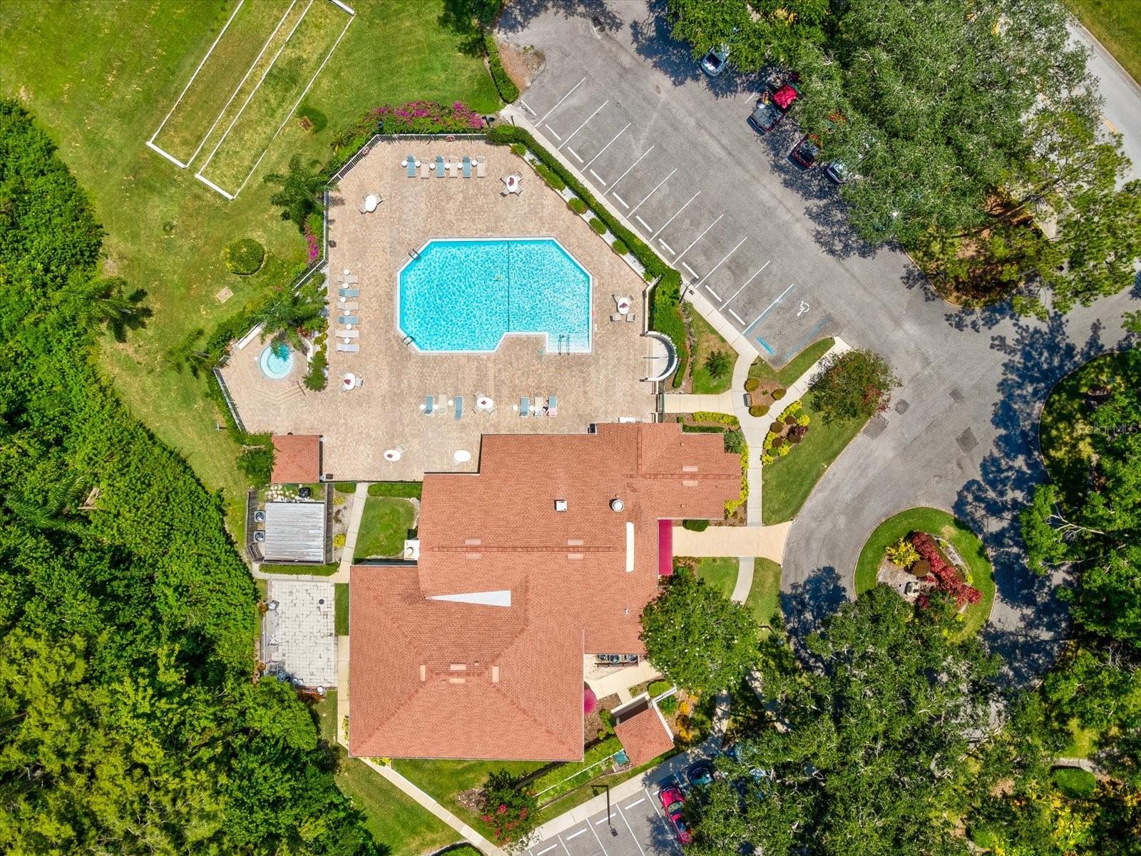 Listing photo id 48 for 4220 Revere Circle