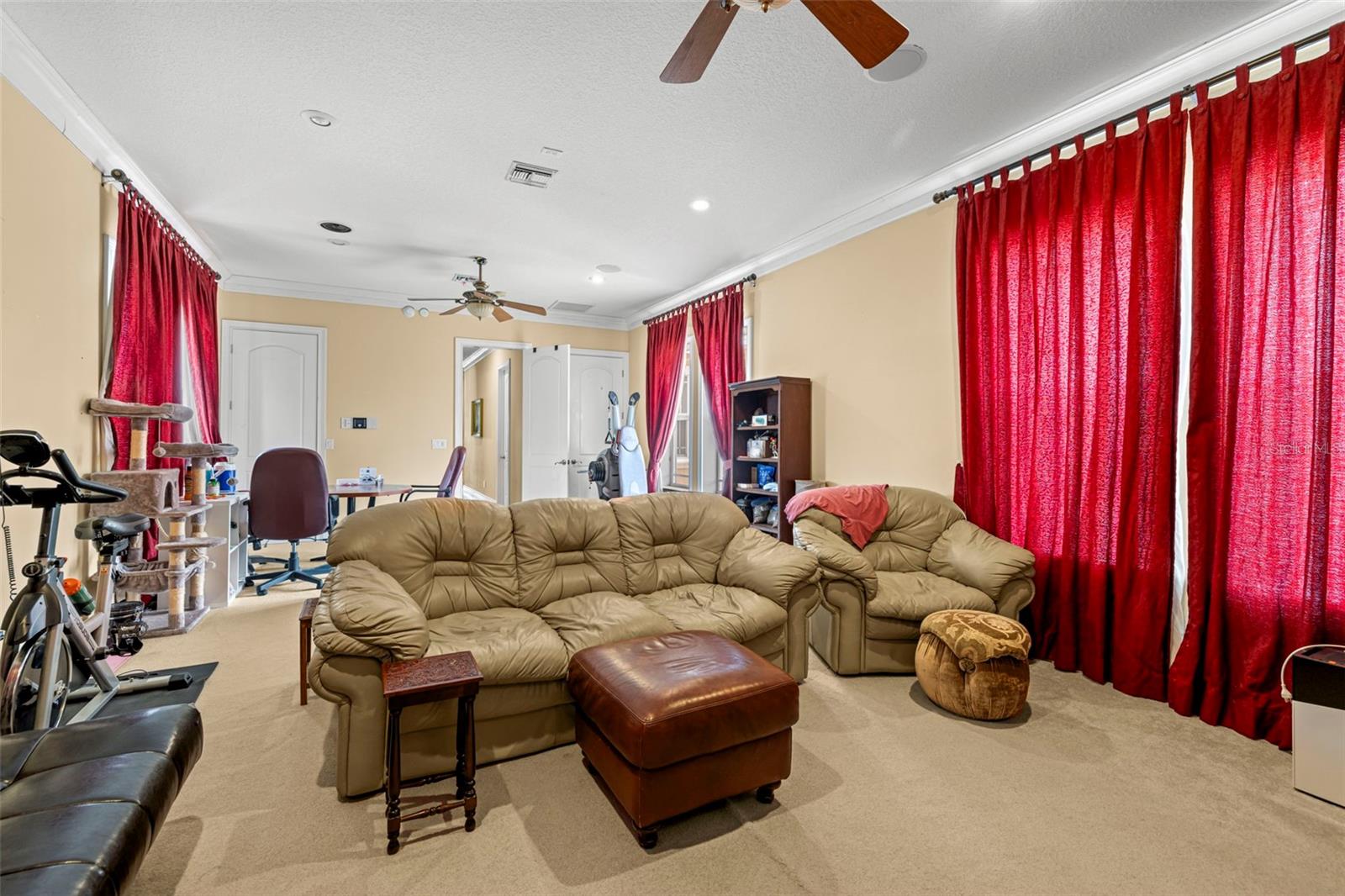 Image 33 of 68 For 10549 Cory Lake Drive