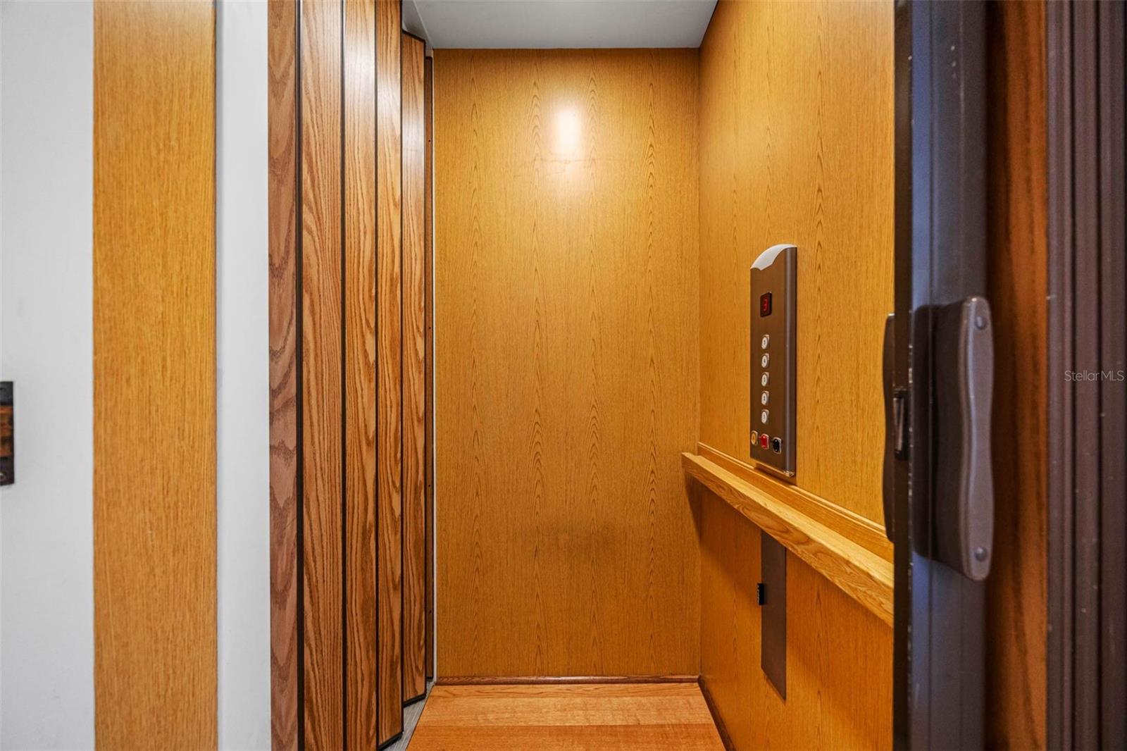Image 14 of 69 For 6030 Printery Street 108