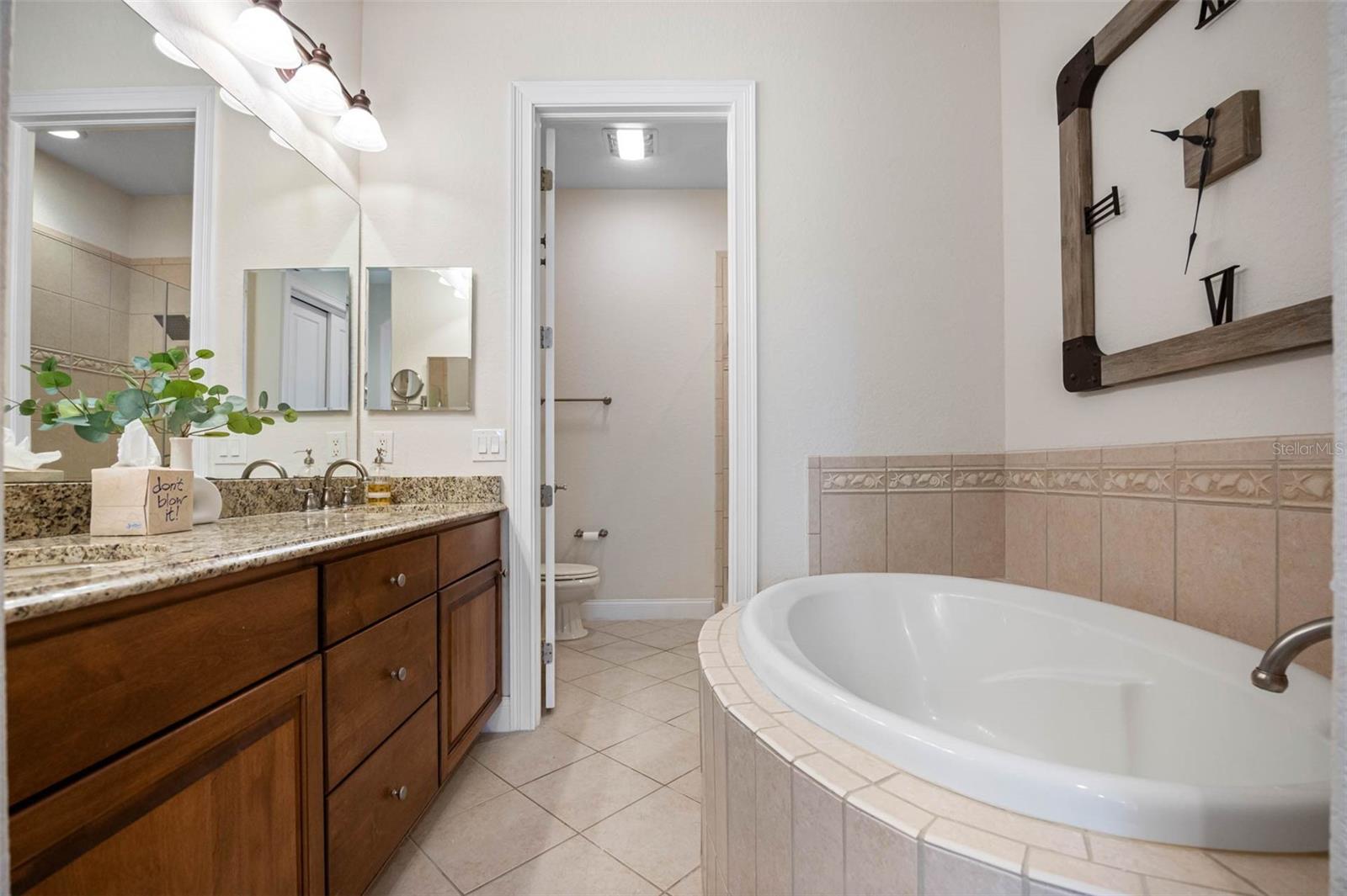 Image 31 of 69 For 6030 Printery Street 108