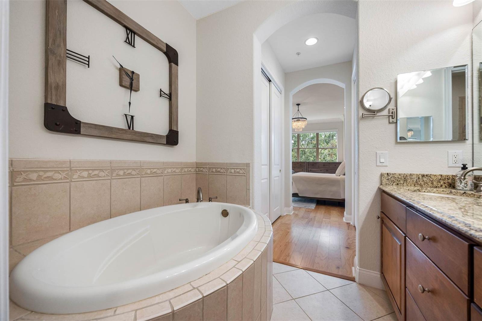 Image 33 of 69 For 6030 Printery Street 108