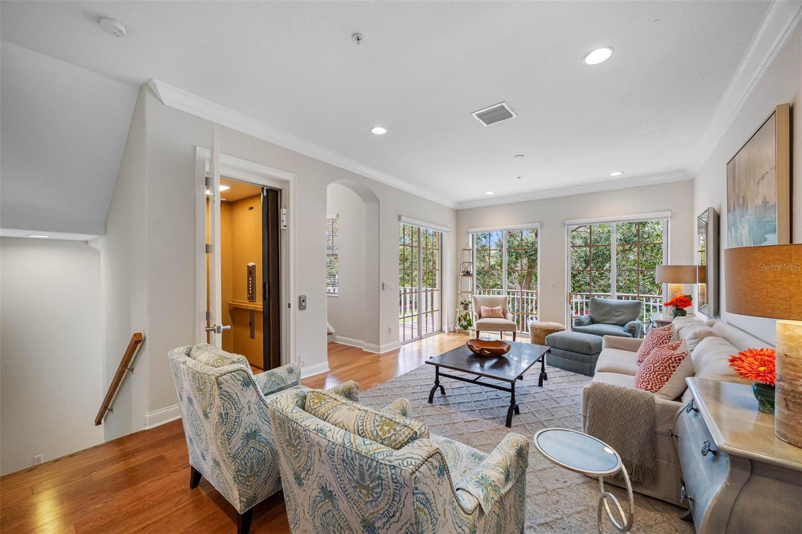 Image 8 of 69 For 6030 Printery Street 108