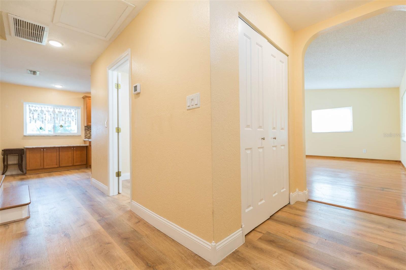 Image 19 of 45 For 7734 Ashford Court