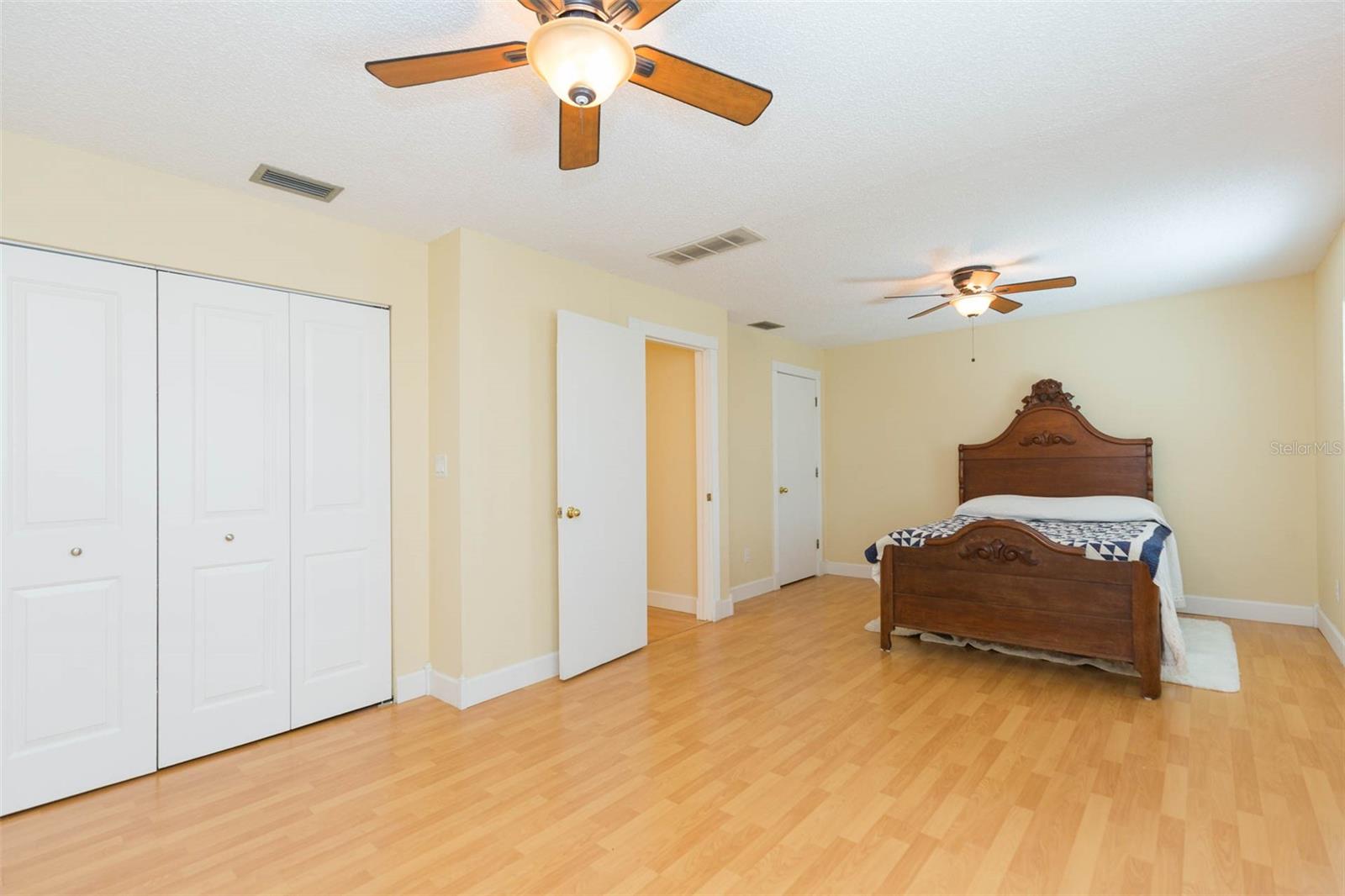 Image 22 of 45 For 7734 Ashford Court
