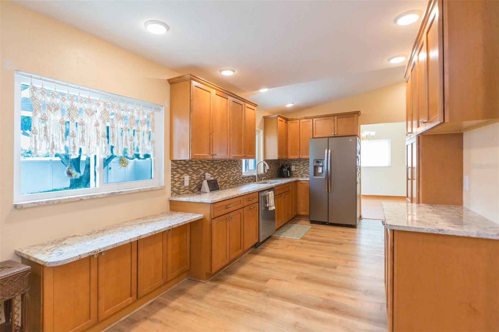 Image 6 of 45 For 7734 Ashford Court