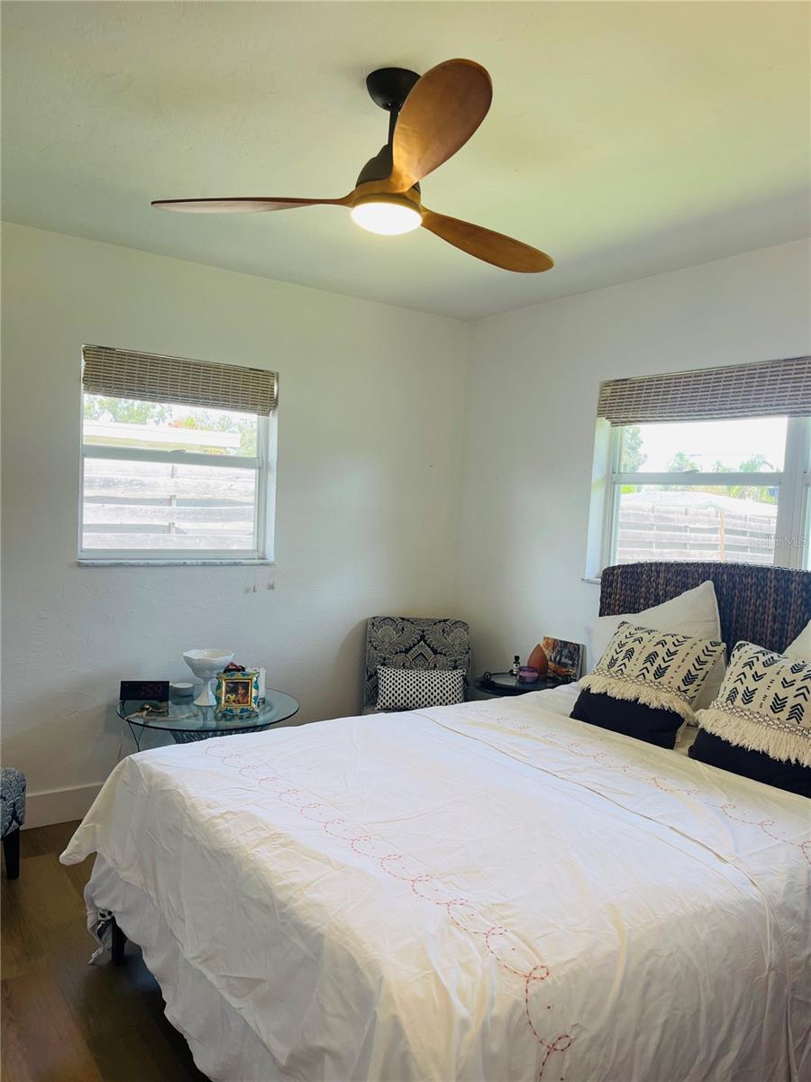 Image 6 of 11 For 2408 Sunnyside Street
