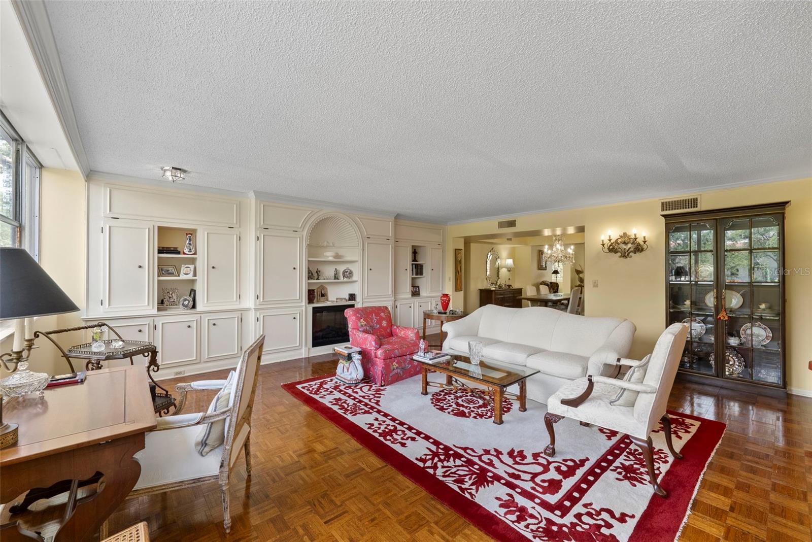 Image 10 of 44 For 2407 Ardson Place 201a