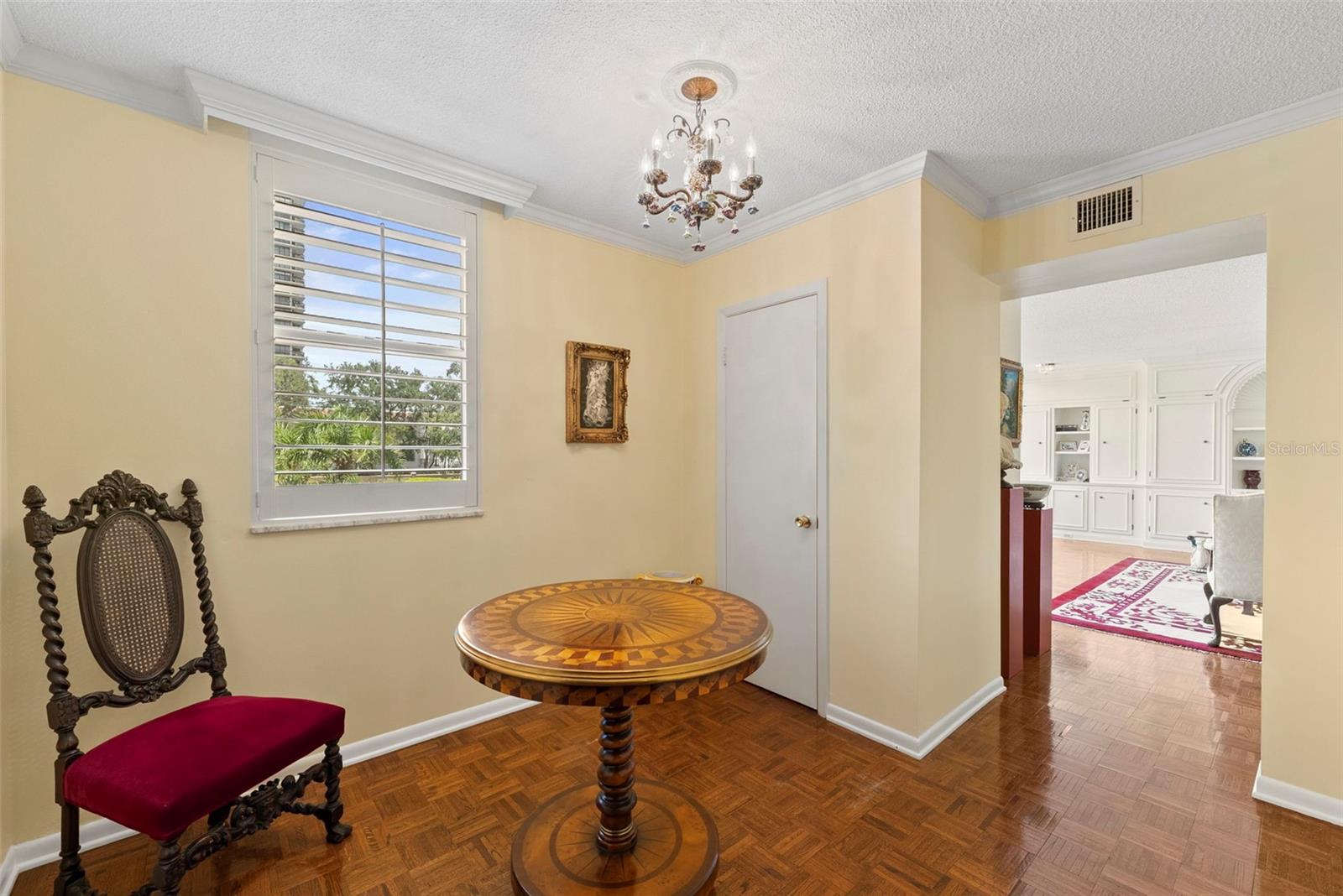 Image 5 of 44 For 2407 Ardson Place 201a