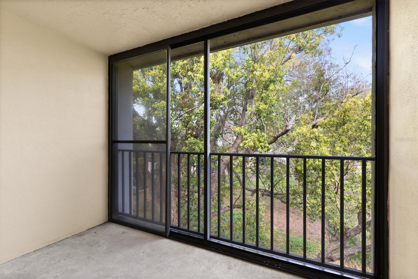 Image 15 of 53 For 840 Virginia Street 301
