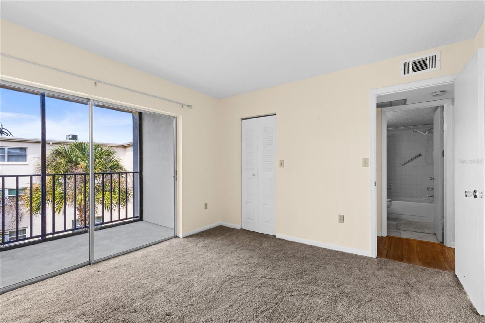 Image 29 of 53 For 840 Virginia Street 301