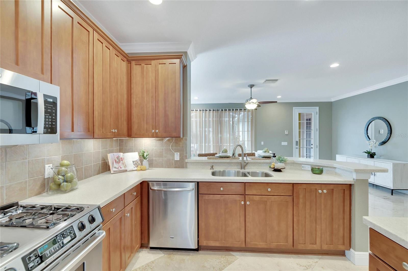 Image 20 of 69 For 213 Sela Cove Circle