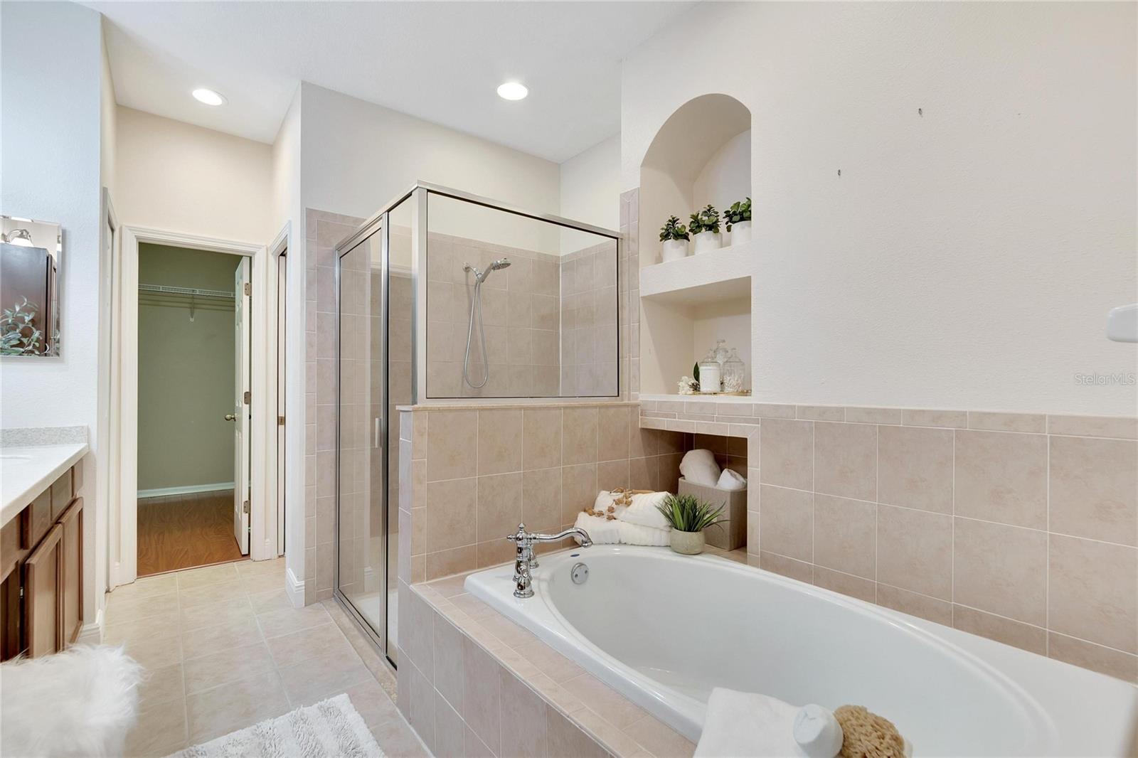 Image 30 of 69 For 213 Sela Cove Circle