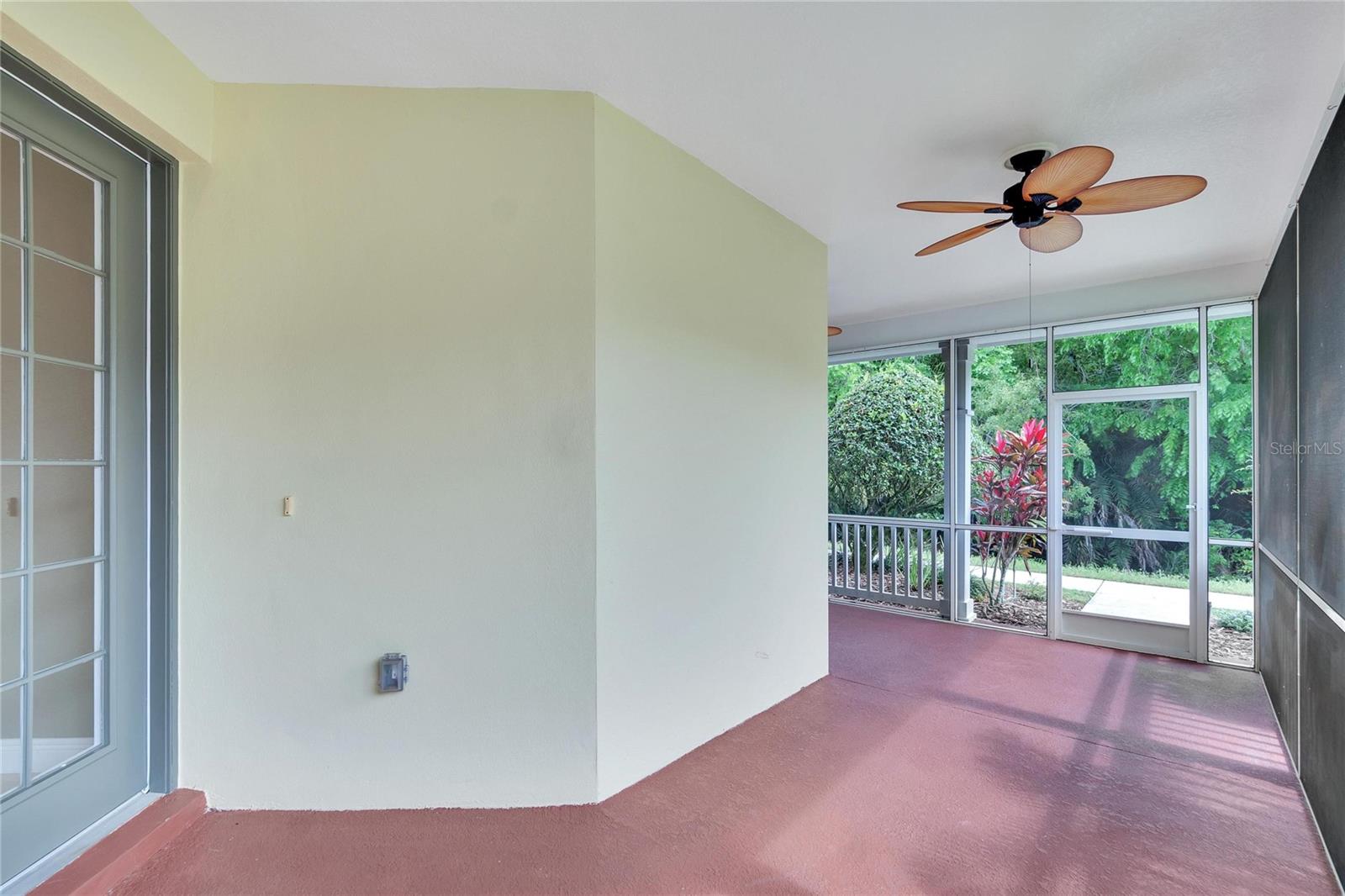 Image 36 of 69 For 213 Sela Cove Circle