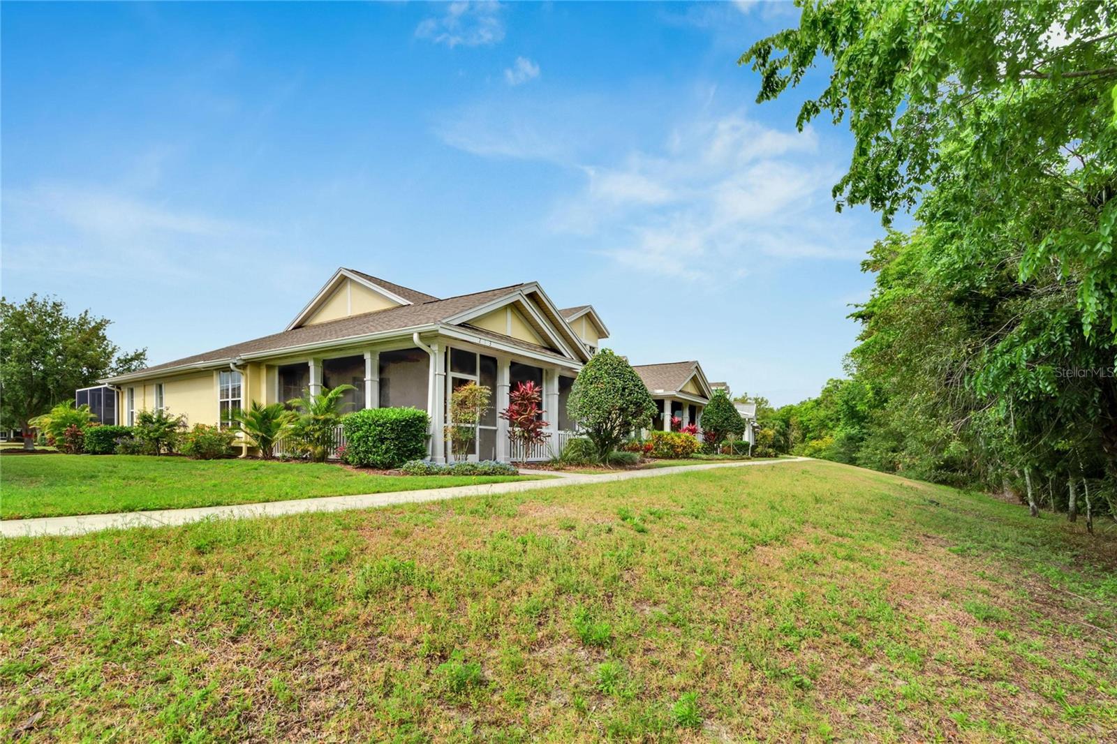 Image 44 of 69 For 213 Sela Cove Circle