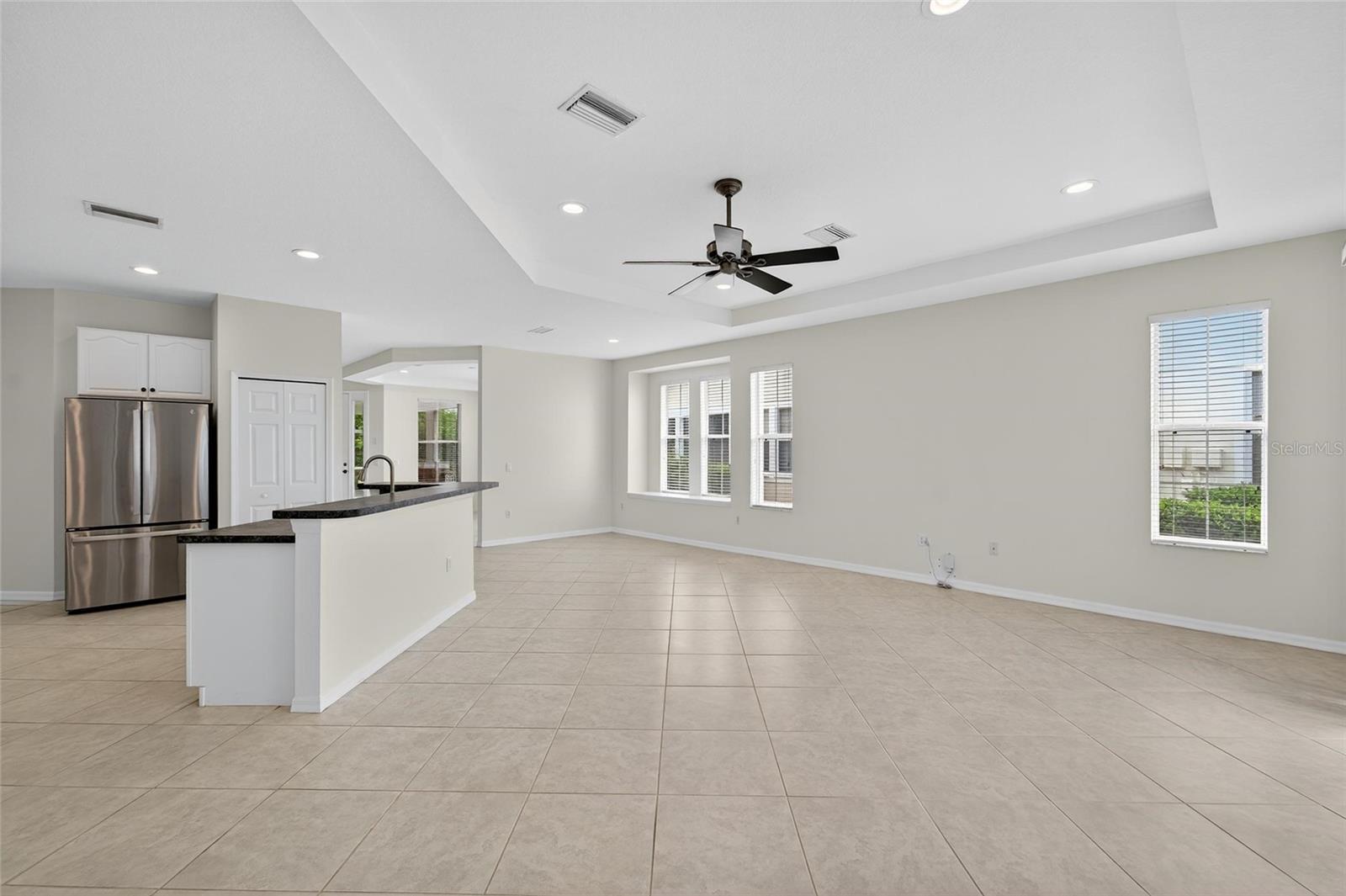 Image 11 of 76 For 209 Sela Cove Circle