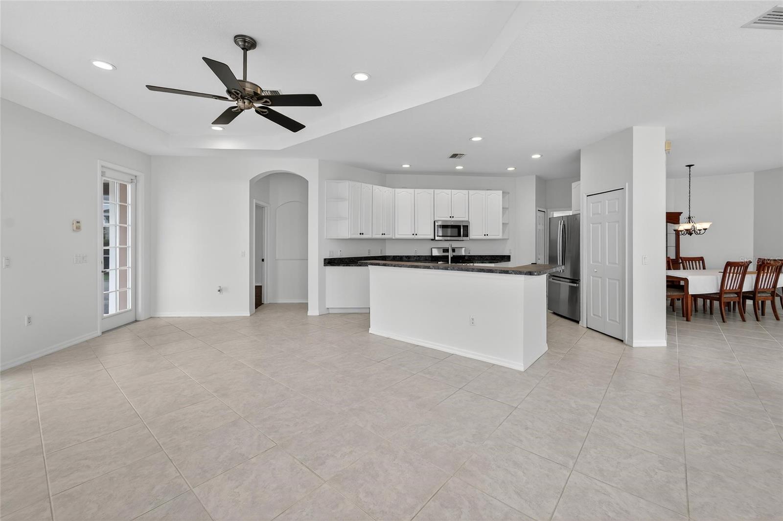 Image 12 of 76 For 209 Sela Cove Circle