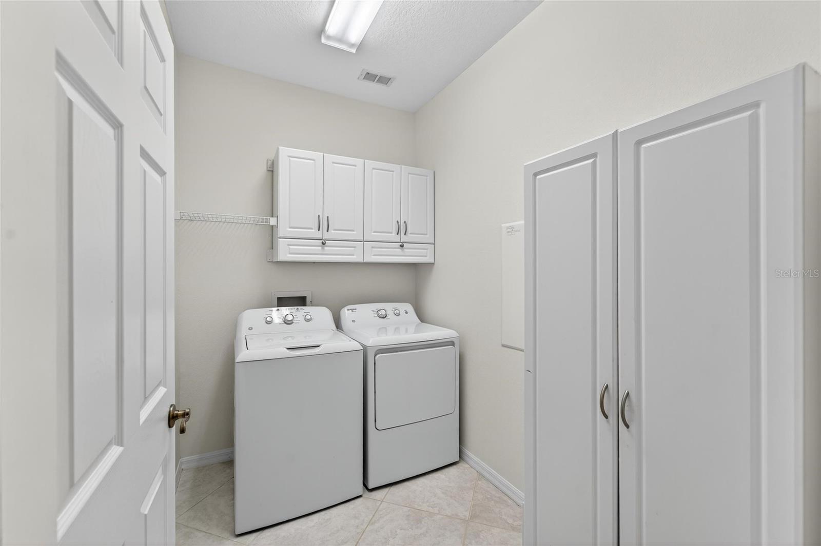 Image 18 of 76 For 209 Sela Cove Circle