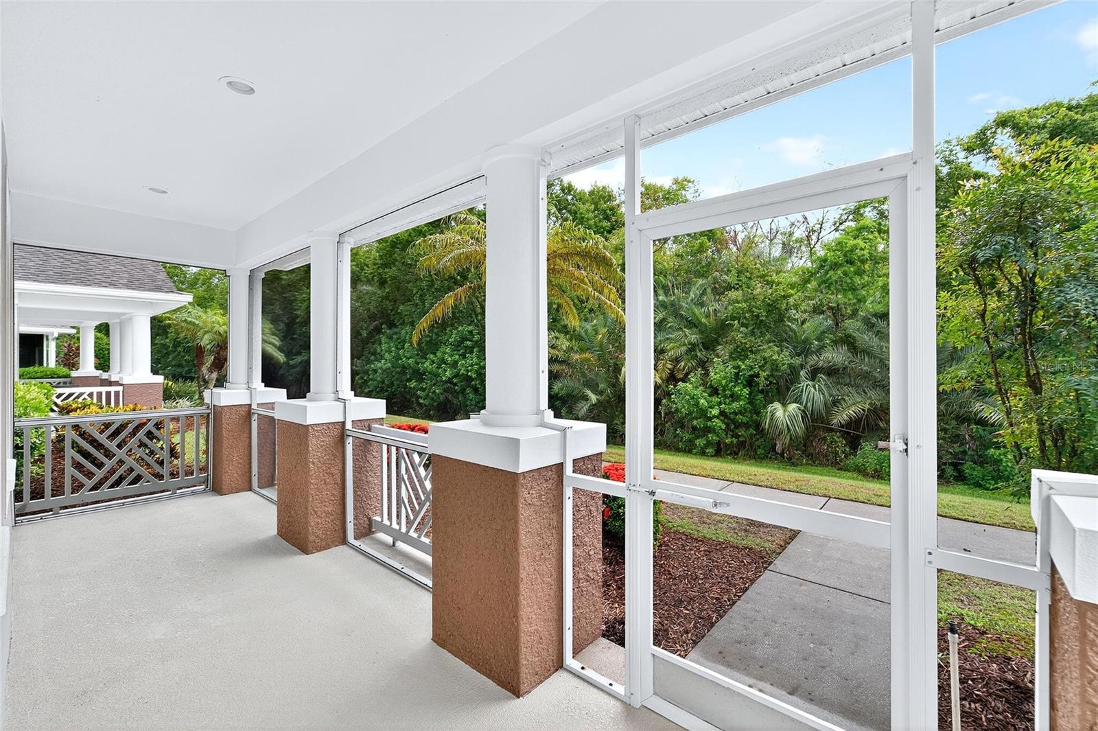 Image 36 of 76 For 209 Sela Cove Circle