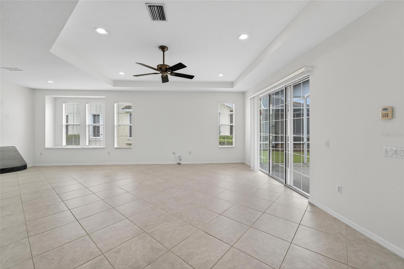 Image 9 of 76 For 209 Sela Cove Circle