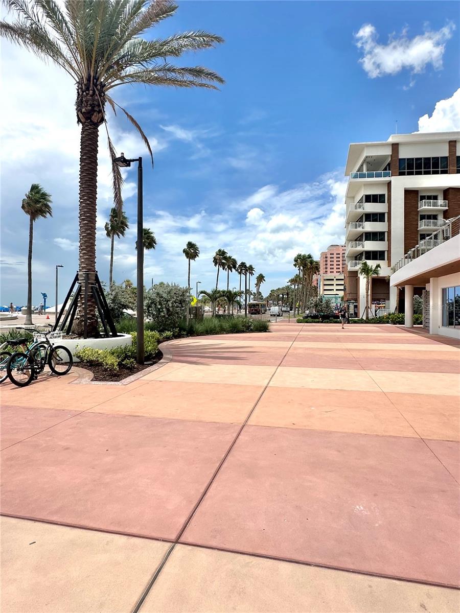Image 18 of 23 For 445 Gulfview Boulevard 421