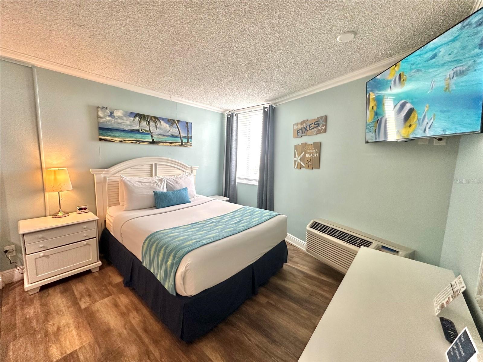 Image 4 of 23 For 445 Gulfview Boulevard 421