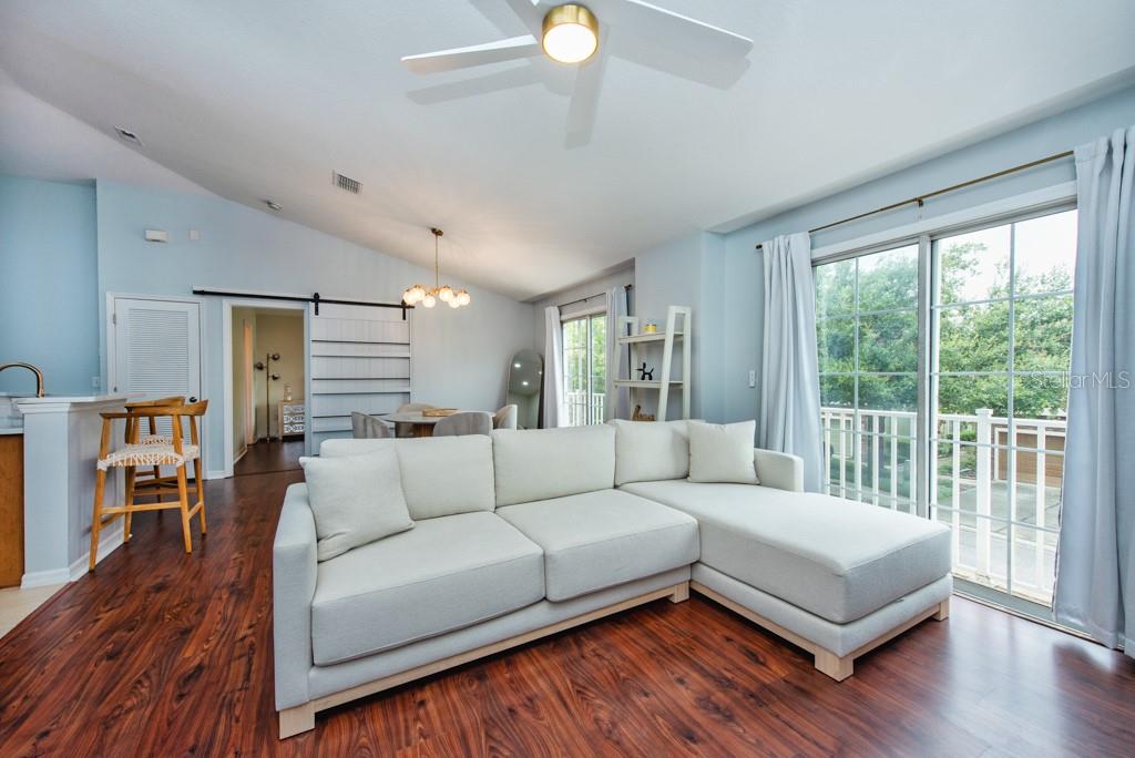 Image 7 of 26 For 7001 Interbay Boulevard 121