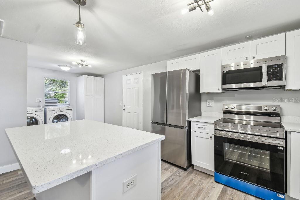 Image 10 of 40 For 38323 11th Avenue