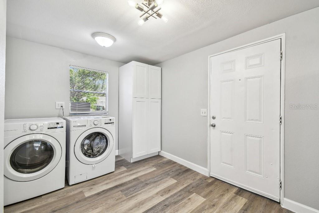 Image 11 of 40 For 38323 11th Avenue