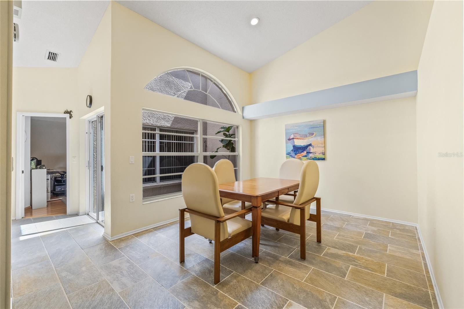 Image 10 of 47 For 3810 Darston Street