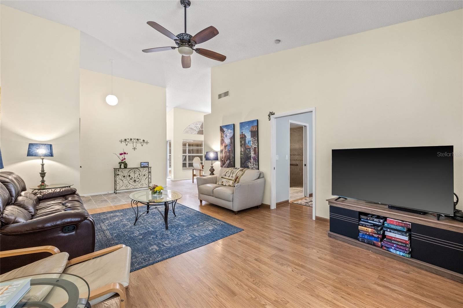 Image 7 of 47 For 3810 Darston Street