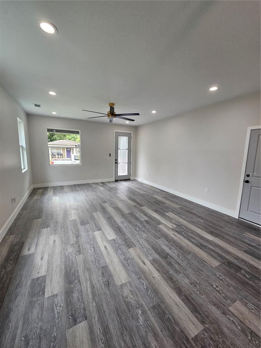 Image 6 of 22 For 3712 35th Street 1-2