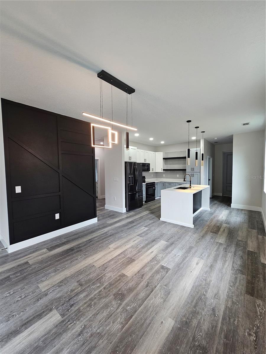 Image 7 of 22 For 3712 35th Street 1-2