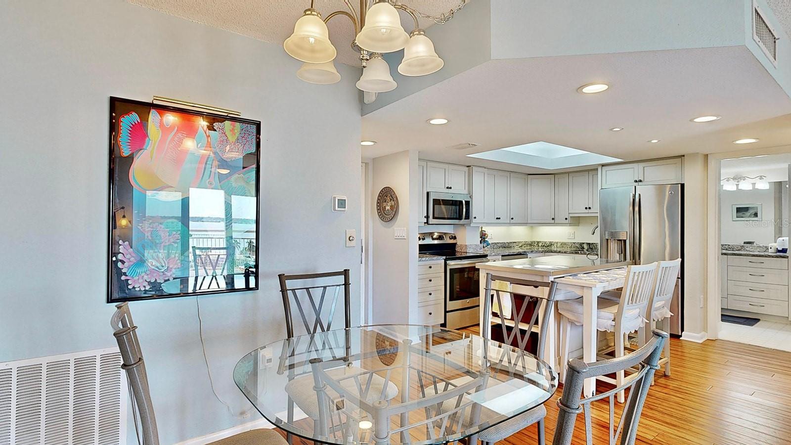Image 11 of 48 For 4900 Brittany Drive S 1011